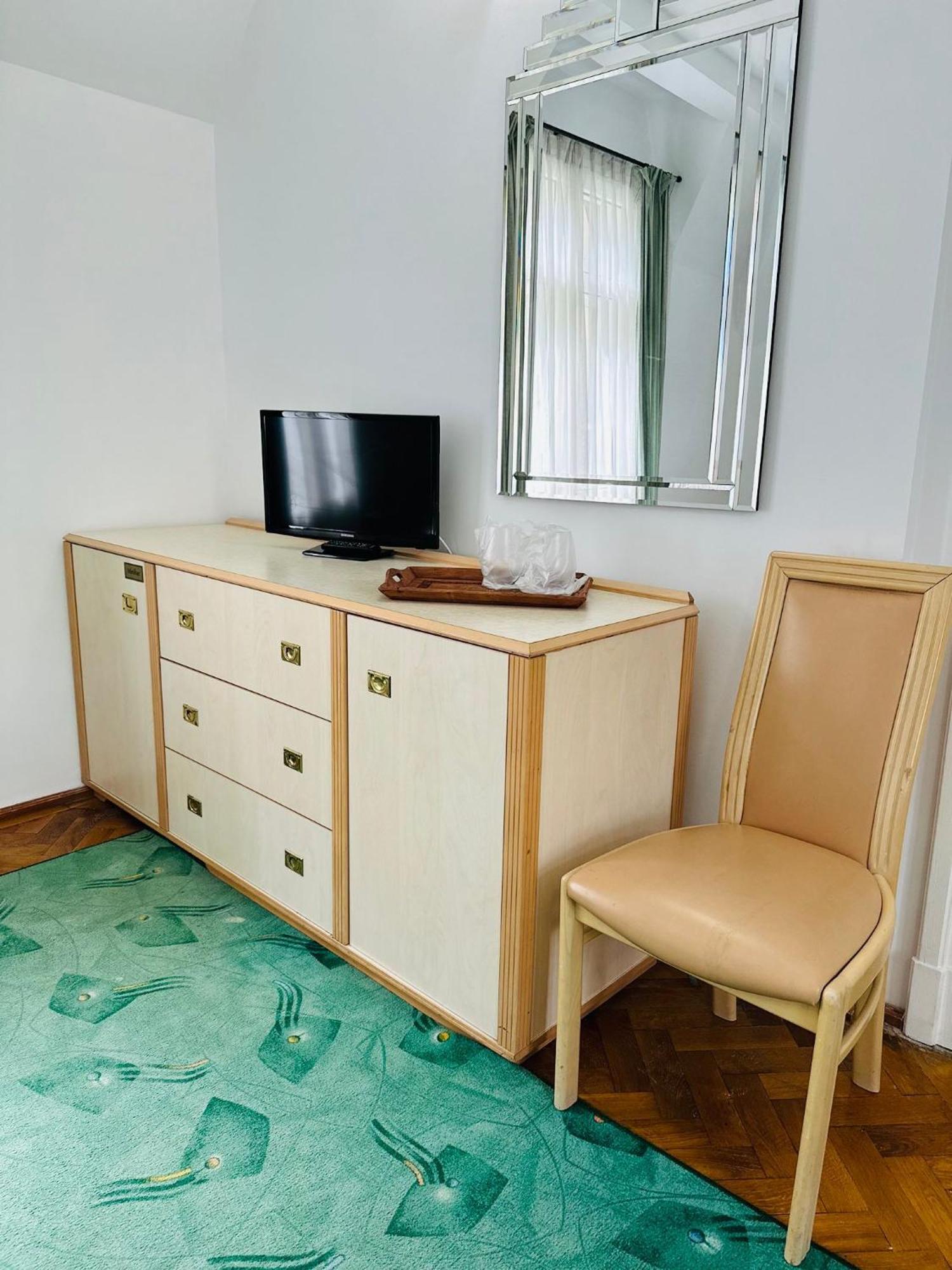 Bed and breakfast Rapsodia Sinaia Extérieur photo