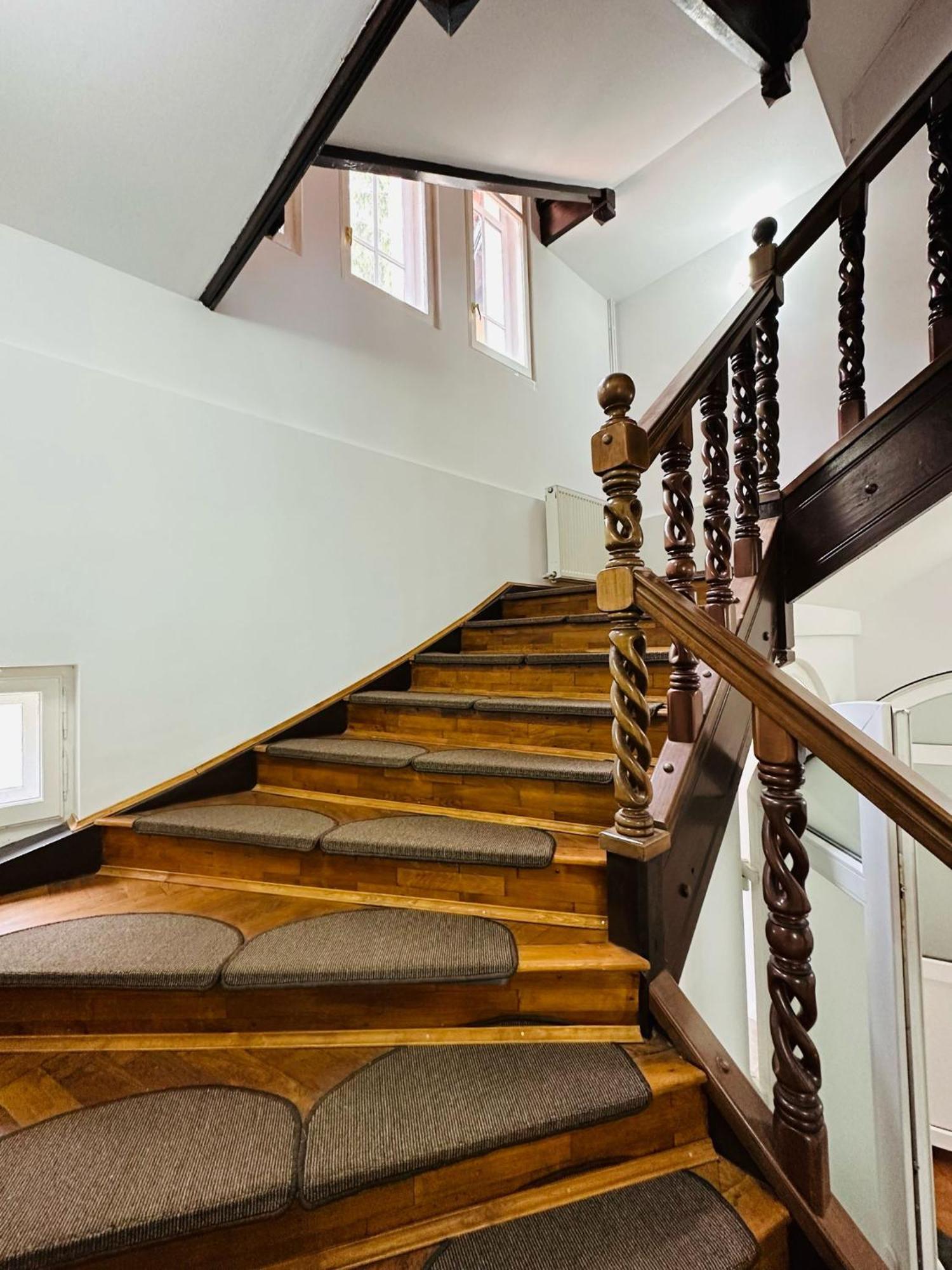 Bed and breakfast Rapsodia Sinaia Extérieur photo