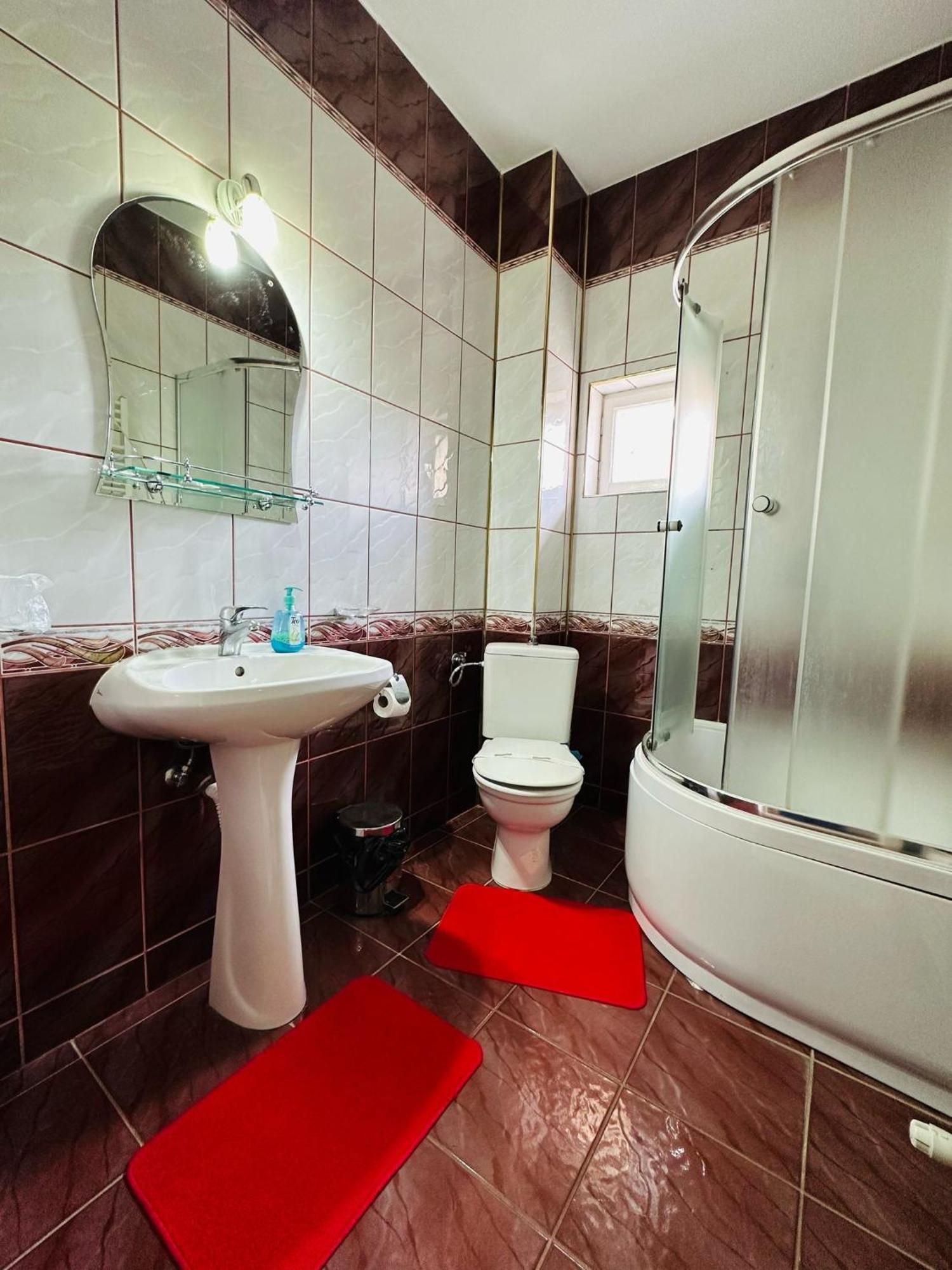 Bed and breakfast Rapsodia Sinaia Extérieur photo